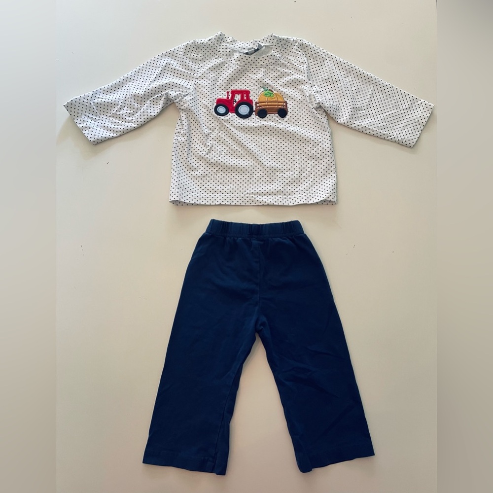EUC Fall Tractor & Pumpkin Long Sleeve Set